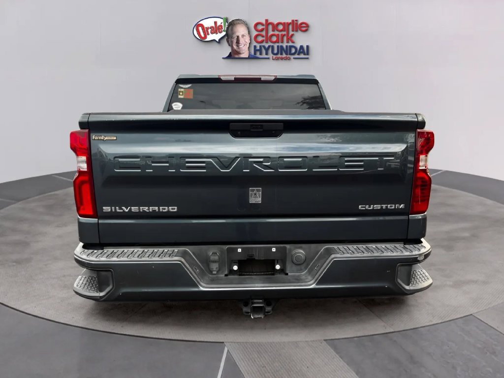 Used 2020 Chevrolet Silverado 1500 Custom w/ Custom Value Package RWD image 4