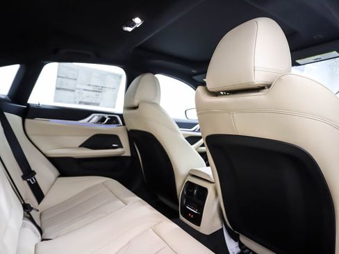 Used 2025 BMW i4 xDrive40i w/ Premium Package image 25