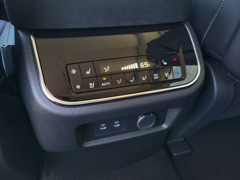 New 2026 INFINITI QX80 Luxe w/ Cargo Package RWD image 16
