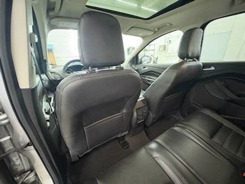 Used 2018 Ford Escape Titanium image 16