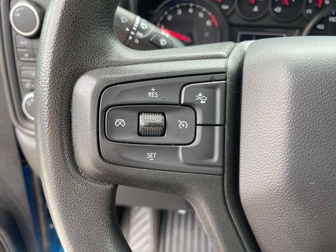 Used 2022 Chevrolet Silverado 1500 Custom AWD/4WD image 19