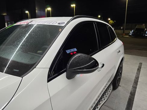 Used 2025 Mercedes-Benz GLC 300 4MATIC w/ AMG Line image 11