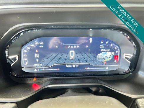 Used 2023 GMC Yukon Denali w/ LPO, Floor Liner Package AWD/4WD image 10