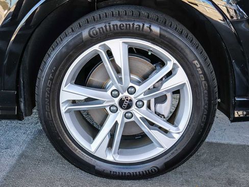 Used 2023 Audi Q3 2.0T Premium w/ Convenience Package AWD/4WD image 9