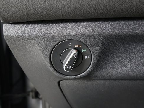 Used 2025 Volkswagen Jetta Sport image 26