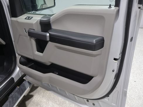 Used 2019 Ford F150 XLT w/ Equipment Group 302A Luxury AWD/4WD image 25