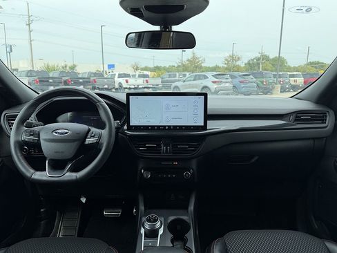 Used 2024 Ford Escape ST-Line Select w/ Tech Pack #1 AWD/4WD image 9
