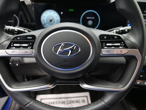Used 2023 Hyundai Elantra SEL w/ Convenience Package FWD image 18