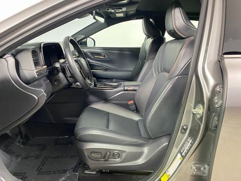 Used 2025 Toyota Crown Platinum image 10