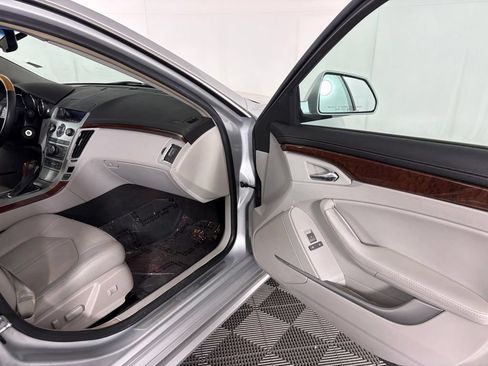 Used 2011 Cadillac CTS Luxury AWD/4WD image 30