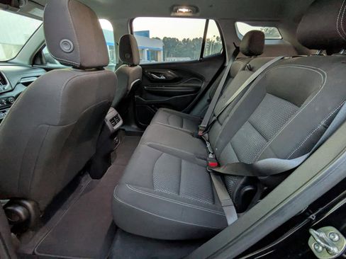 Used 2024 GMC Terrain SLE image 12