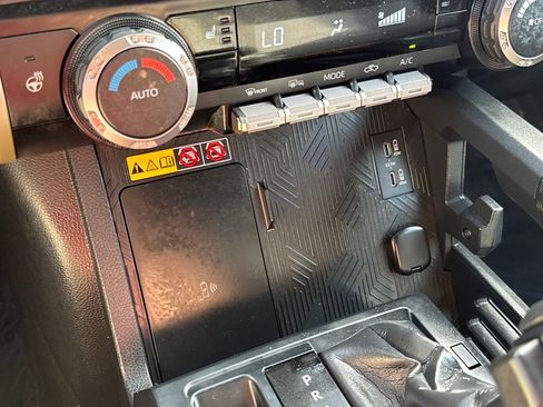 Used 2024 Toyota Tacoma TRD Off-Road image 24