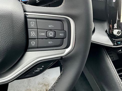 New 2026 Jeep Grand Wagoneer L Limited image 31