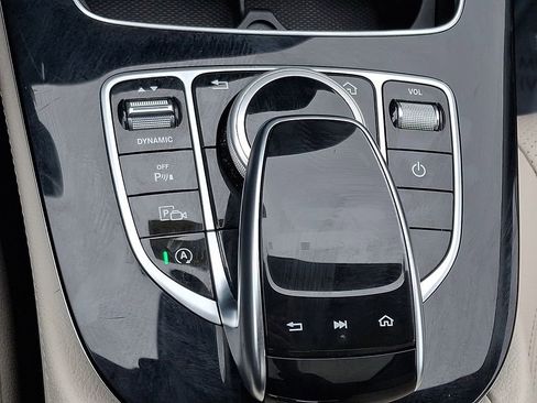 Used 2017 Mercedes-Benz E 300 4MATIC image 26