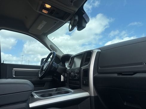 Used 2017 RAM 1500 Lone Star image 27