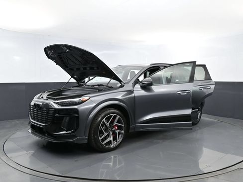 New 2027 Audi SQ6 e-tron Premium Plus AWD/4WD image 26