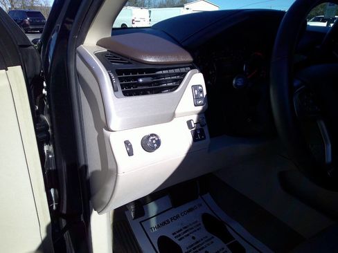 Used 2015 GMC Yukon XL Denali w/ Open Road Package image 11