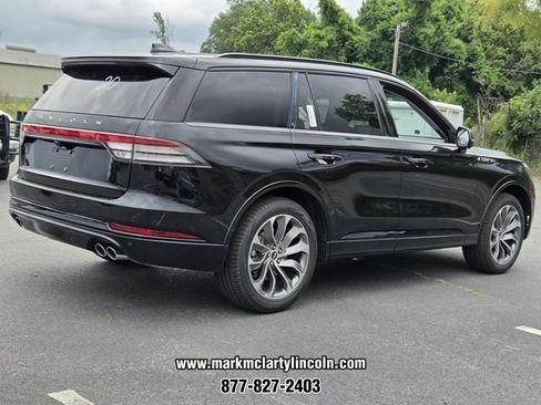 New 2026 Lincoln Aviator AWD w/ Jet Appearance Package image 5