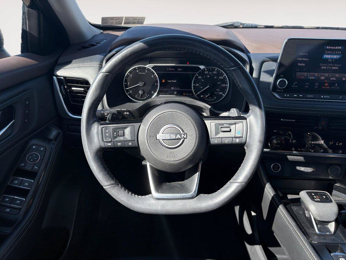 Used 2023 Nissan Rogue SL AWD/4WD image 12