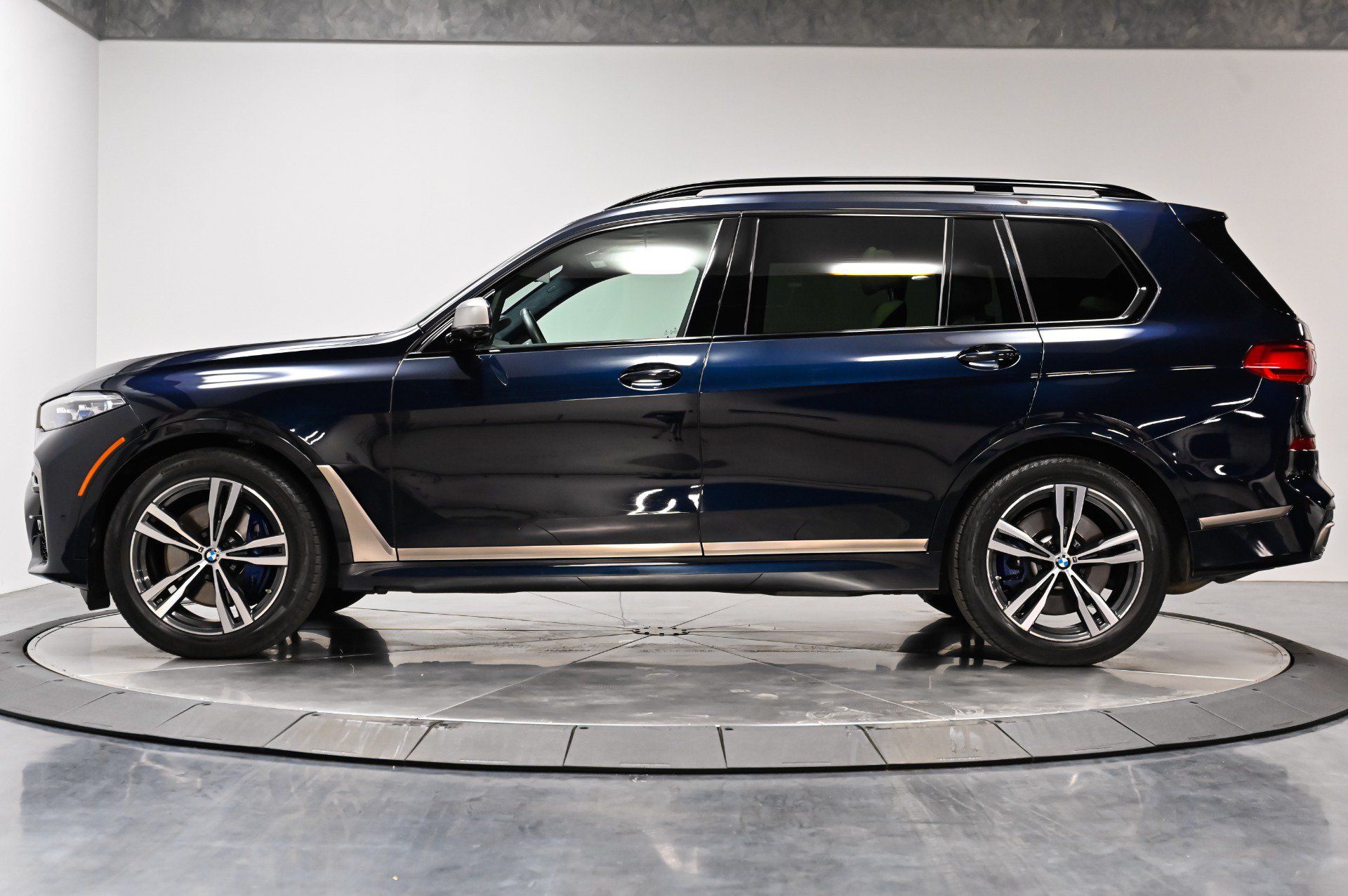 Used 2021 BMW X7 M50i AWD/4WD image 21