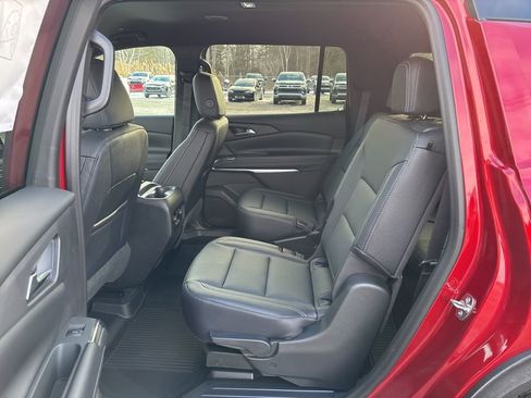 New 2026 Chevrolet Traverse LT w/ Driver Confidence Package image 10