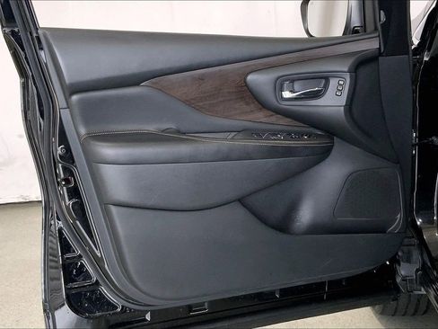 Used 2021 Nissan Murano Platinum w/ Cargo Package image 25