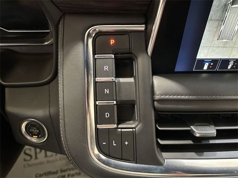 Certified 2024 Chevrolet Tahoe Z71 w/ Luxury Package image 16