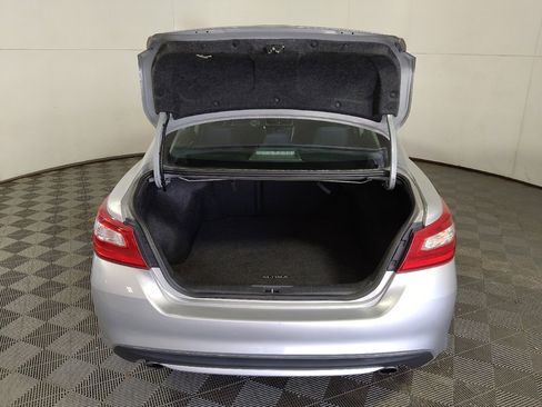 Used 2017 Nissan Altima 2.5 SV w/ Convenience Package FWD image 29