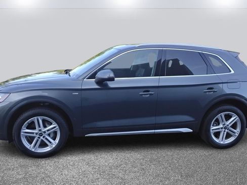 Certified 2024 Audi Q5 e Premium image 3