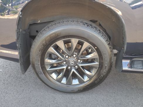 Used 2020 Lexus GX 460 Premium w/ Premium Package AWD/4WD image 11