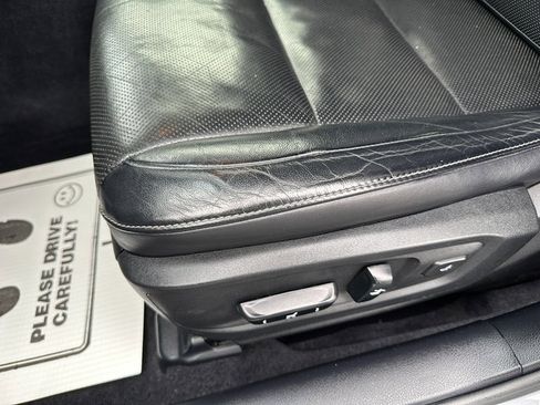Used 2015 Lexus ES 350 w/ Luxury Package FWD image 9
