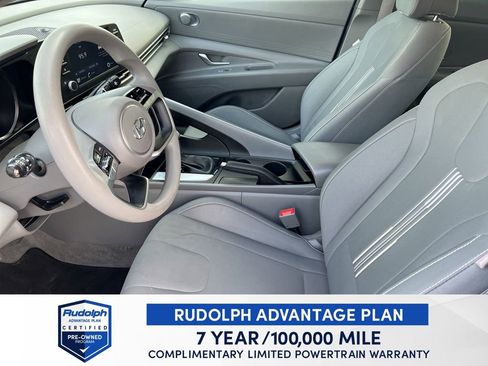 Used 2023 Hyundai Elantra SEL image 10