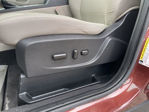 Used 2018 Ford Escape SE w/ SE Sync 3 Package image 13