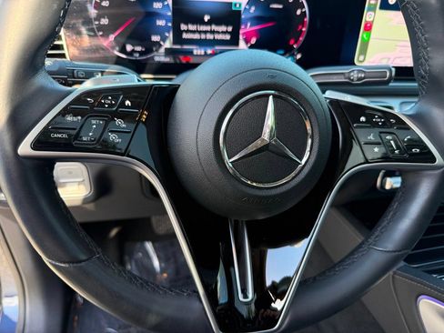 Used 2024 Mercedes-Benz GLE 450 4MATIC image 13