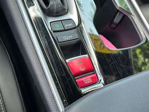Used 2022 Honda Accord Sport image 30