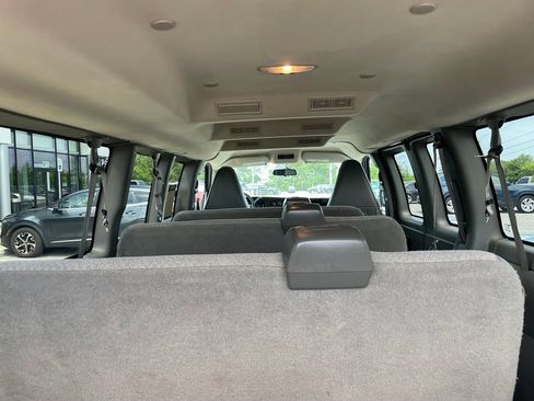 Used 2024 Chevrolet Express 3500 LS RWD image 22