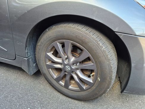 Used 2015 Nissan Altima 2.5 S w/ Special Edition Package FWD image 10