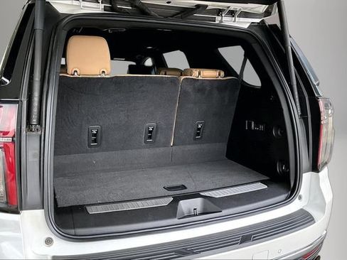 Used 2021 Chevrolet Tahoe Premier RWD image 31