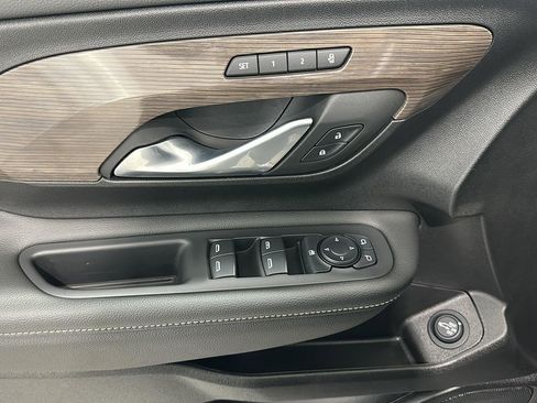 Used 2024 GMC Terrain Denali image 16