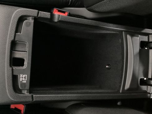 Used 2022 Jeep Grand Cherokee Limited image 21