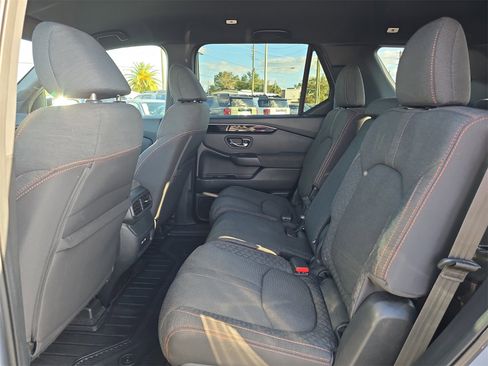 Certified 2023 Honda Pilot Sport image 12