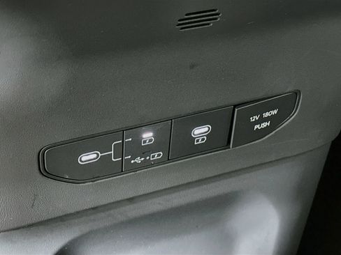 Used 2024 Kia EV9 Light RWD image 26