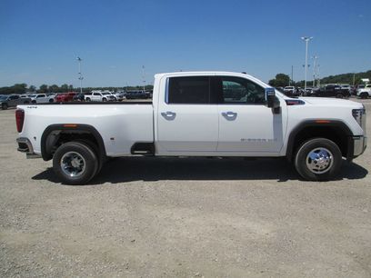 New 2026 GMC Sierra 3500 SLT w/ SLT Convenience Package