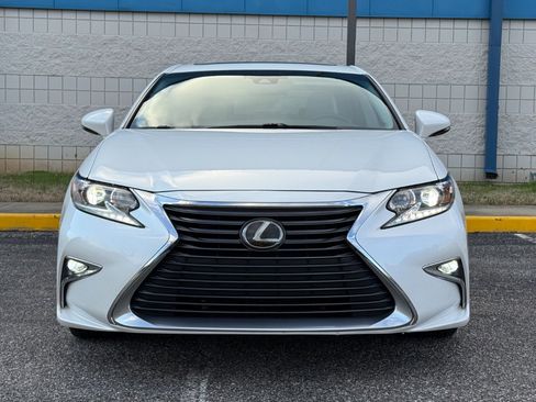 Used 2018 Lexus ES 350 image 2