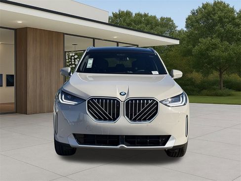 New 2026 BMW X3 xDrive30 w/ Premium Package image 3