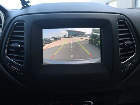 Used 2019 Jeep Compass Sport image 40