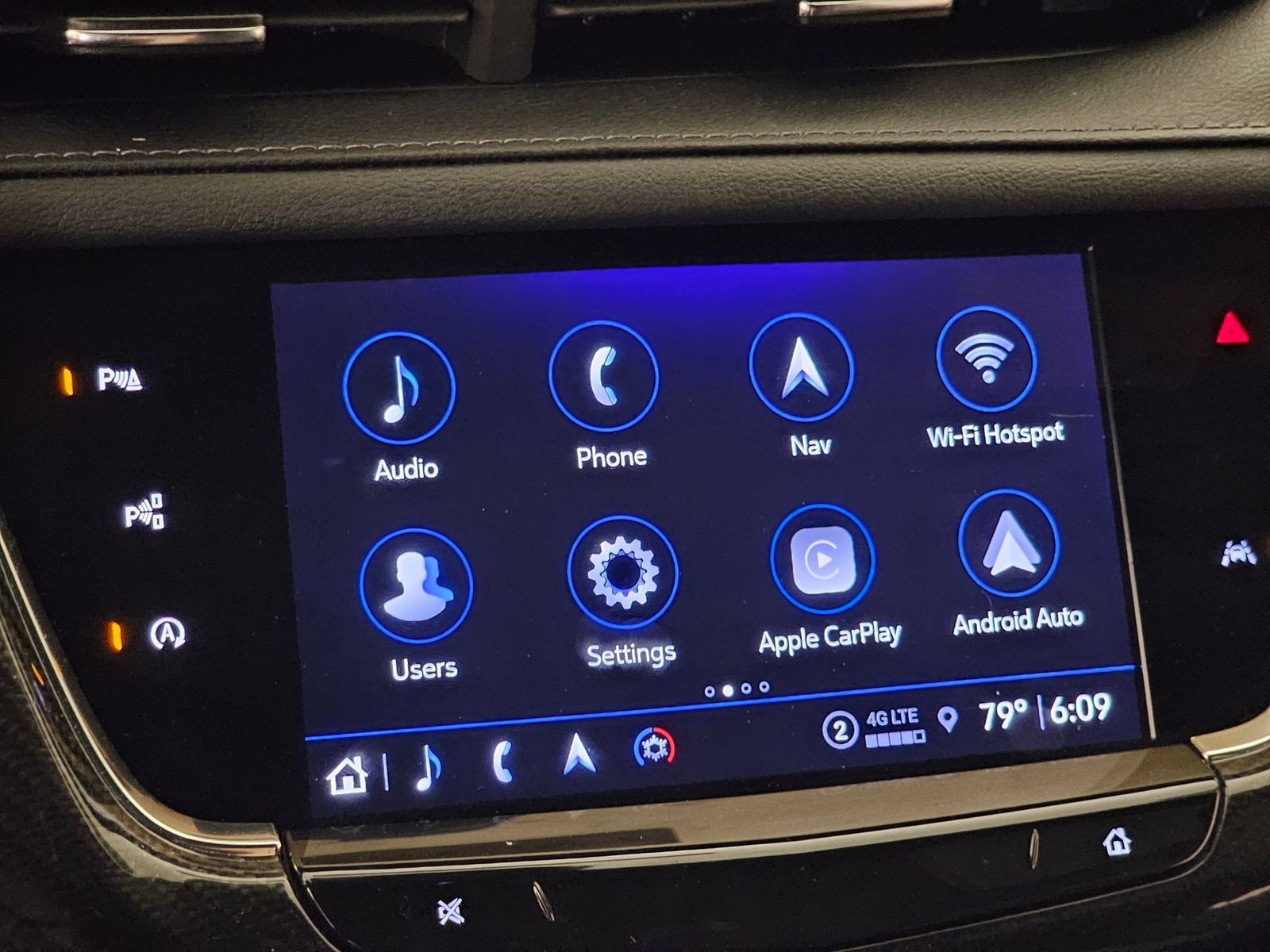 Used 2024 Cadillac XT6 Sport w/ Technology Package AWD/4WD image 12