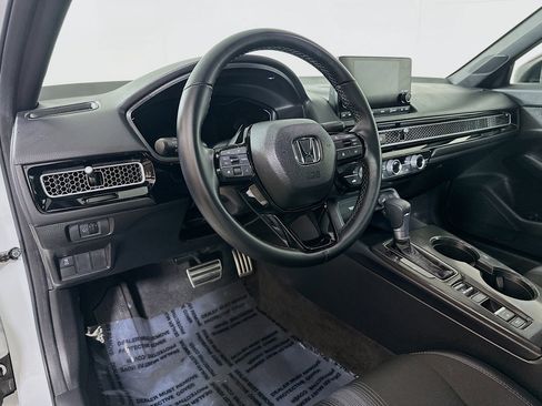 Used 2025 Honda Civic Sport image 9
