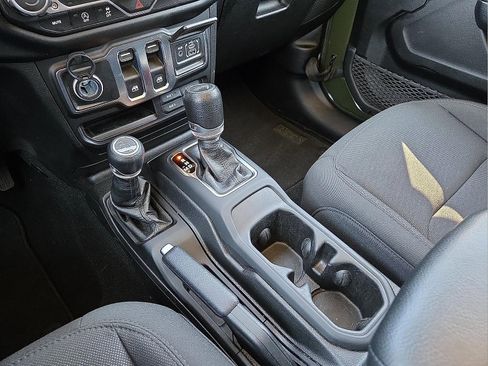 Used 2023 Jeep Wrangler Sport S image 25