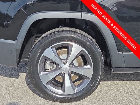 Used 2021 Jeep Cherokee Limited w/ Elite Package image 7